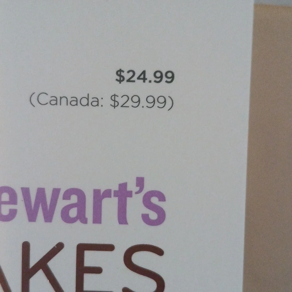 Martha Stewart Cupcakes Book 175 Ideas Paperback First Edition A Baking Guide